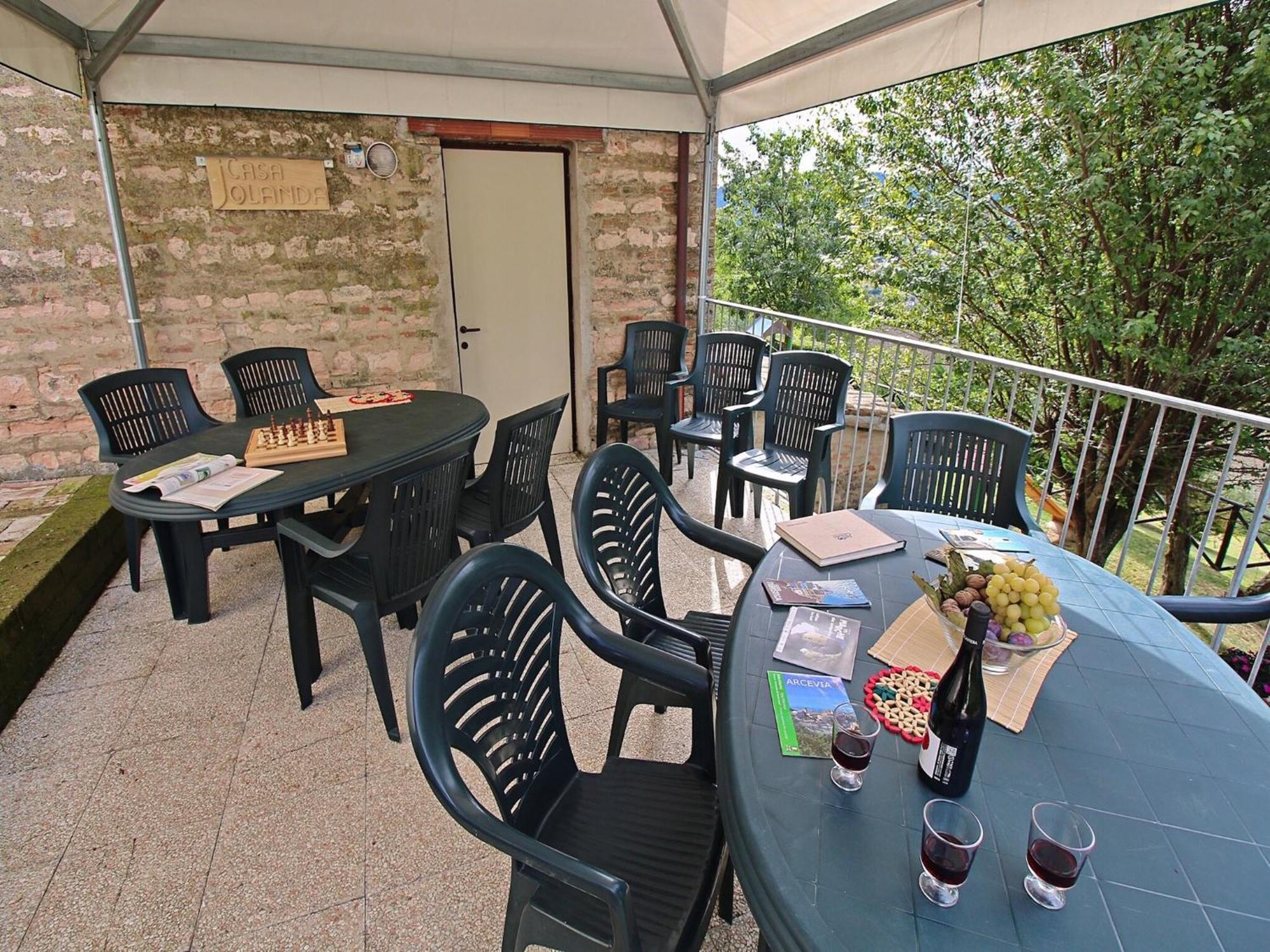 Nice Flat In Arcevia With Swimming Pool Zewnętrze zdjęcie